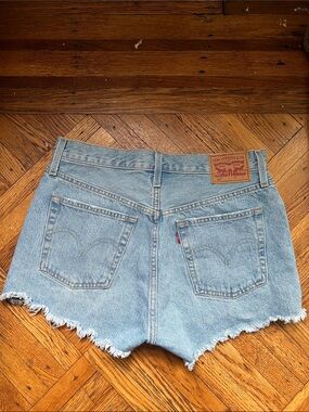 Levi's Light Wash Denim Cutoff Shorts size 28
